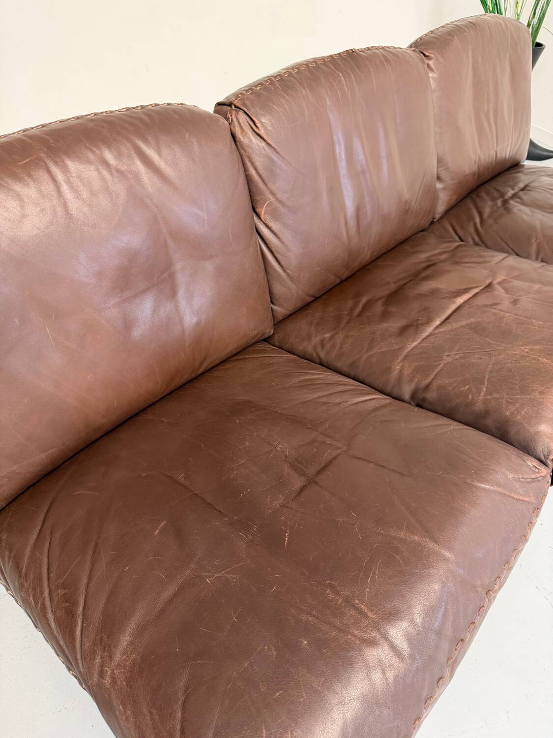 De Sede DS31 vintage leather 3-seater canapé banquette from the 1970s.