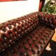 Canapé Chesterfield en cuis marron foncé