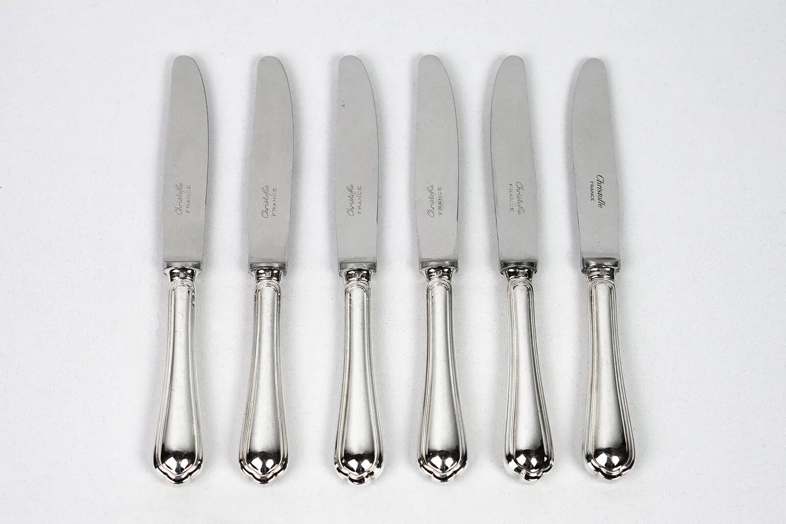 Christofle – 12 silver-plated dessert knives, Spatours model