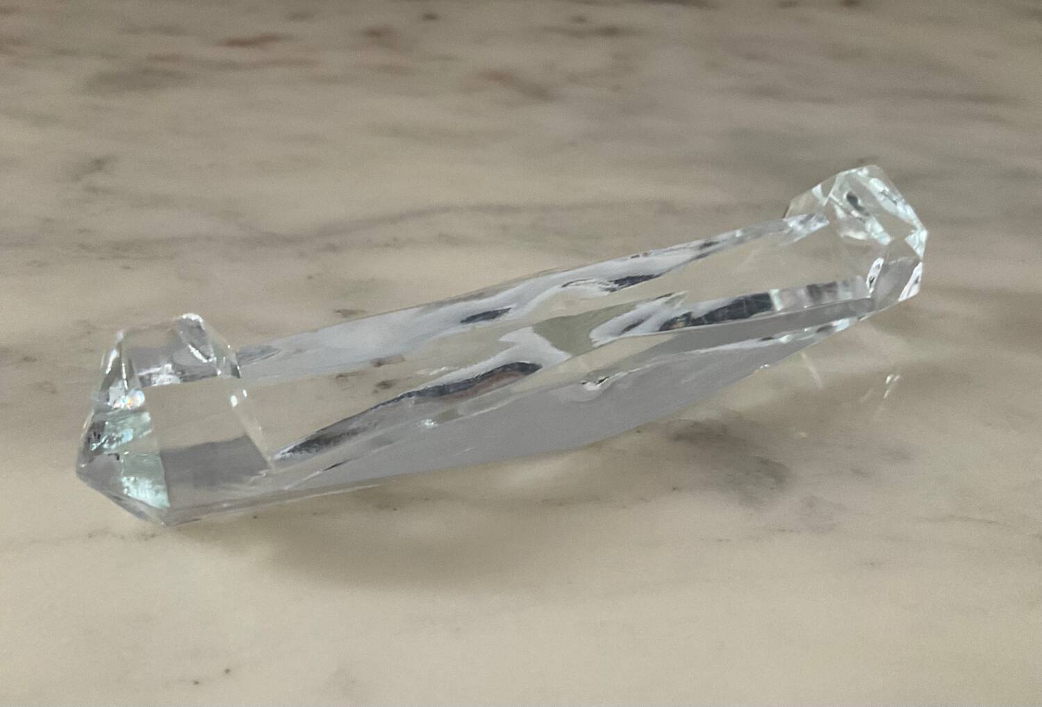 Series of 10 cut crystal knife holders