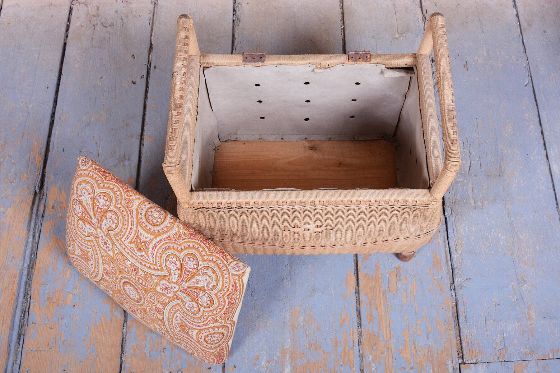 Czech Art Deco Stool in Wood and Hemp, 1940s