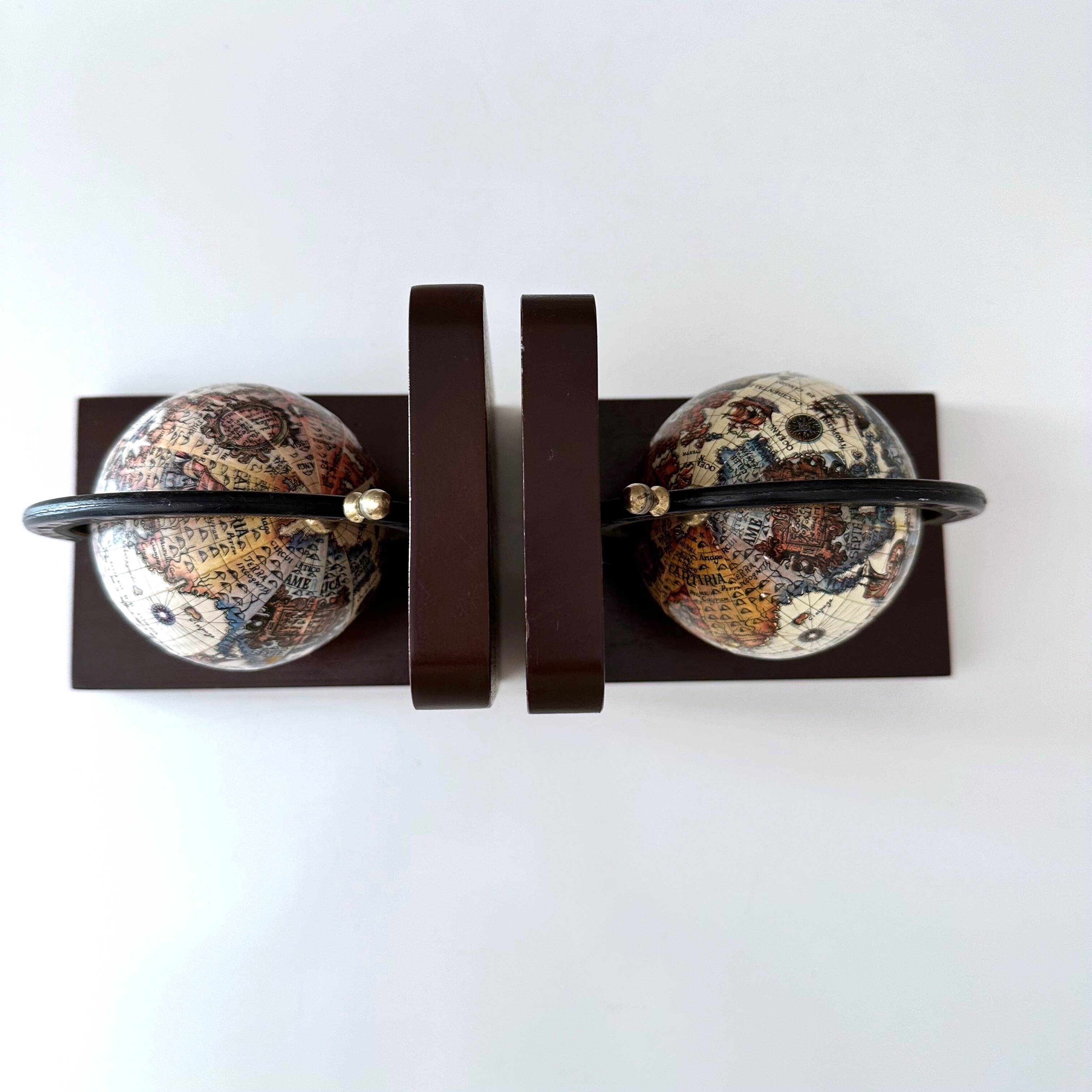 Vintage Bookends – Globe / World Map – Wooden