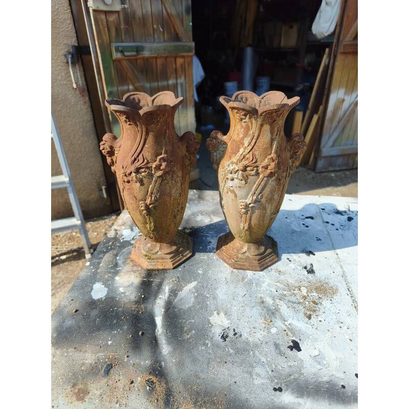 Pair of cast iron vases from 1900 in Charleville-Mézières