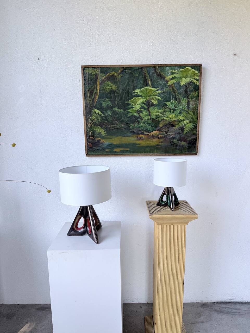 Paire de lampes céramiques forme libre triangle