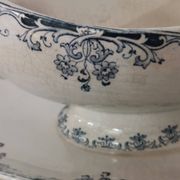 Gravy boat on foot in blue/green iron clay model "Mignon", H & Cie Sarreguemines