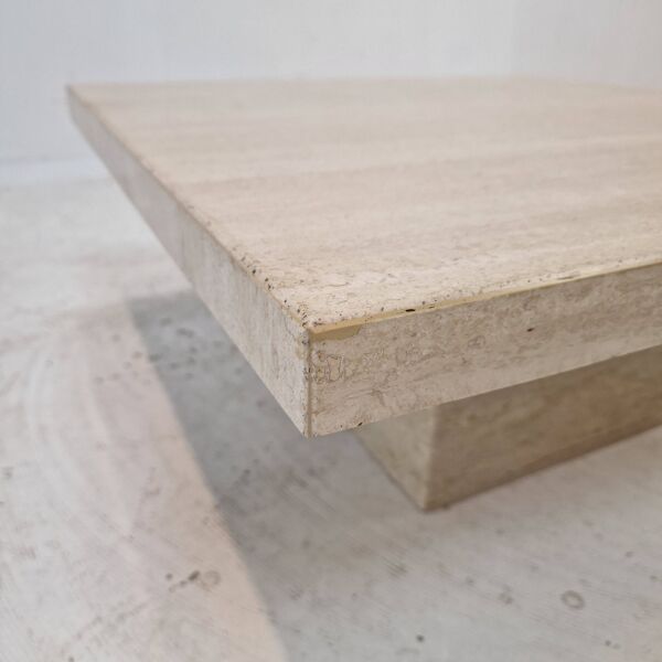 Table Basse Carrée Italienne en Travertin, 1980s