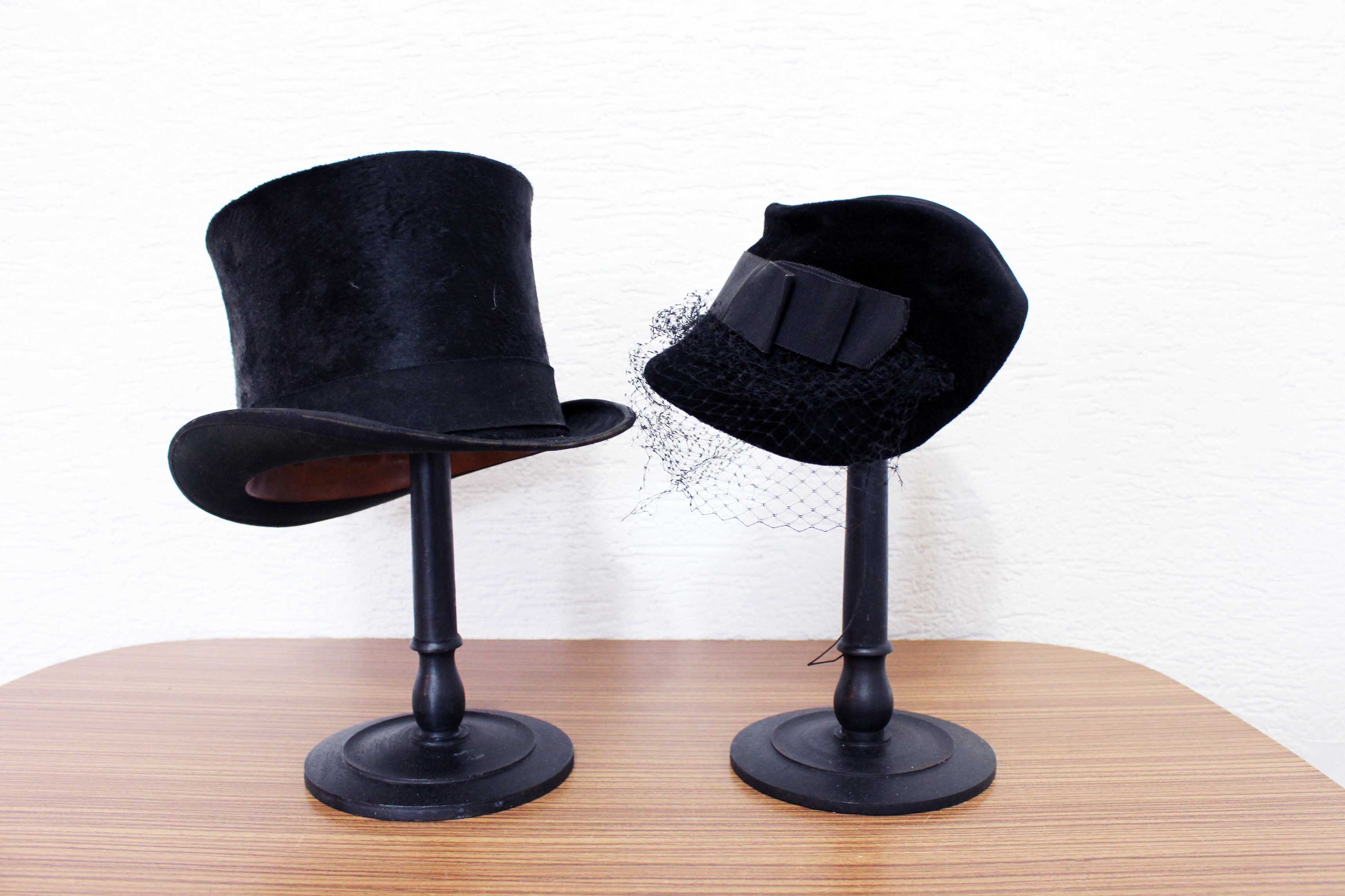 Napoleon III hat wear duo
