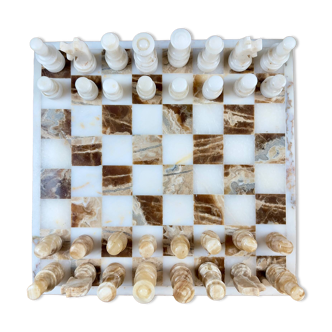 Onyx chess set – Board and pieces made of natural stone