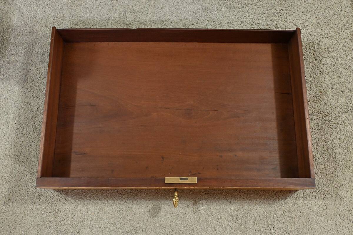 Dressing table in elm burl veneer, Empire period – Early 19th century