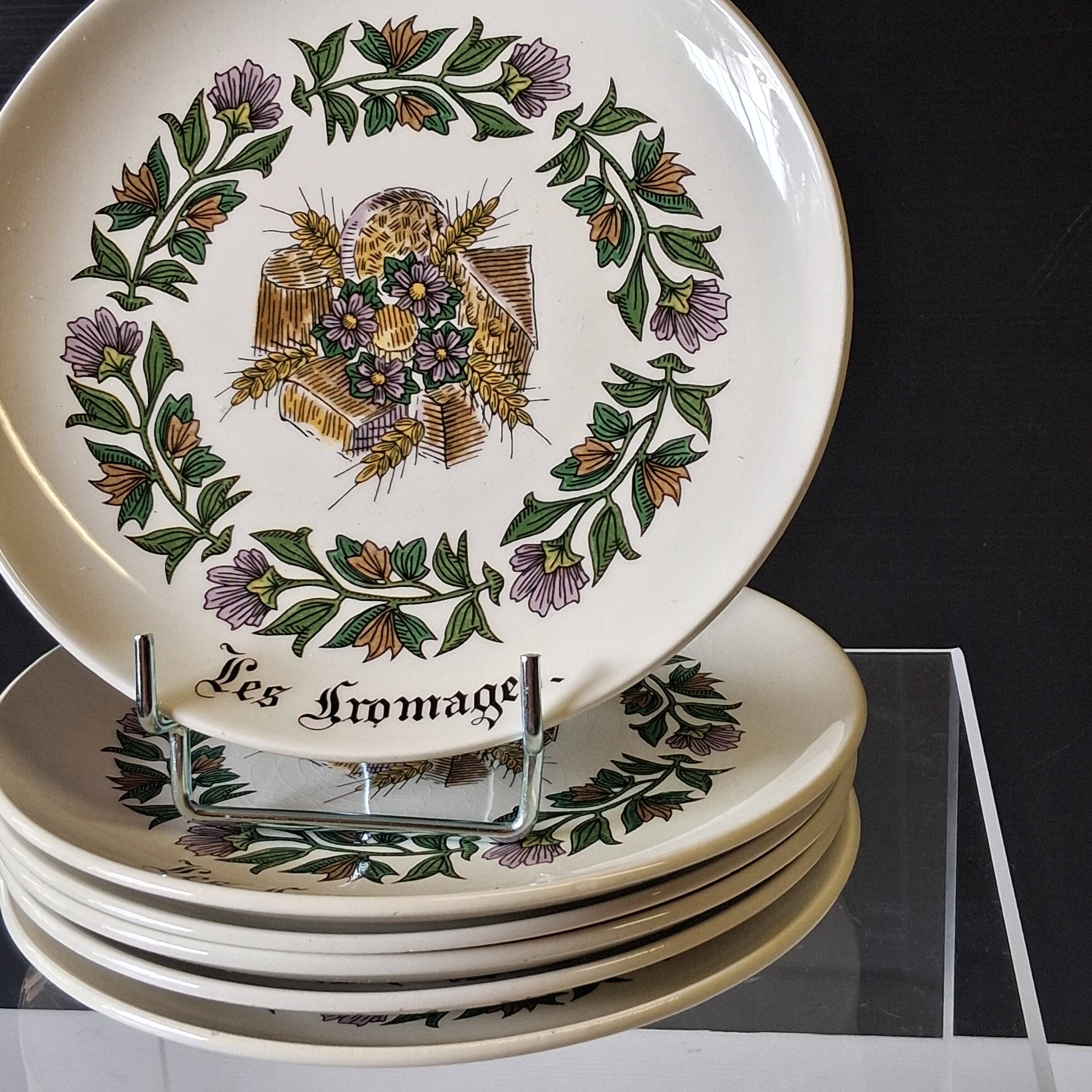 6 cheese plates in earthenware from Gien in good condition.