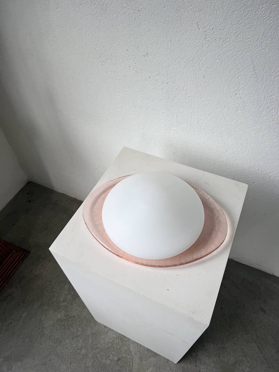 Pink glass wall lamp 1970s Gamma