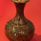 2 vases with floral decoration