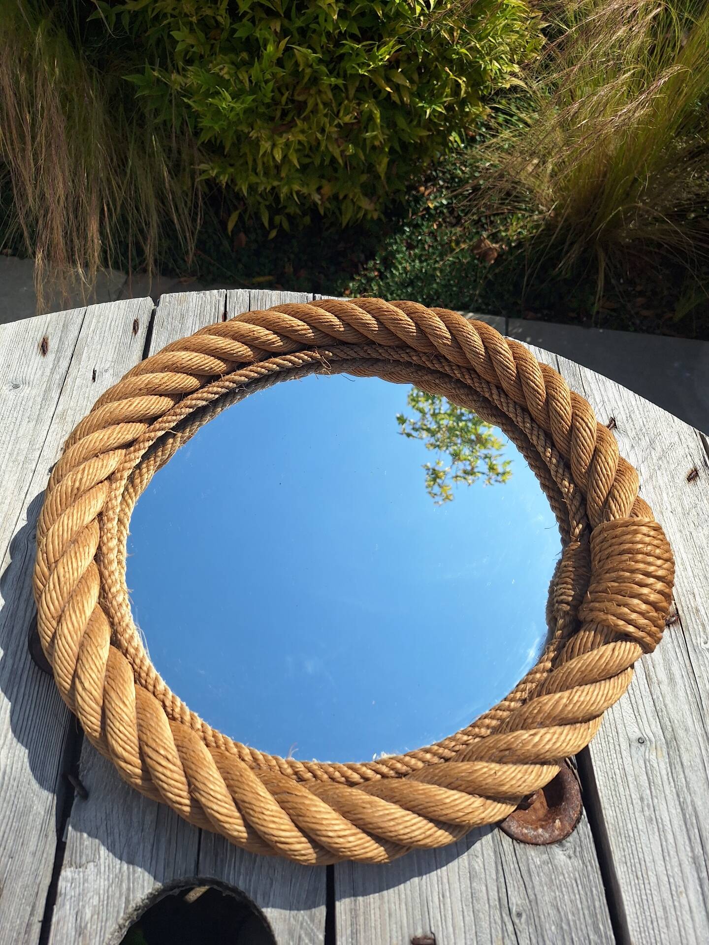 Miroir en chanvre tressé dans le goût de Audoux Minet