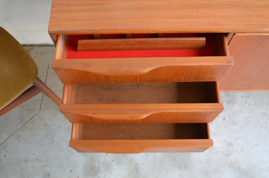 Enfilade by McIntosh – Dunvegan * 201.5 cm