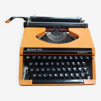 Silver Reed typewriter Silverette II