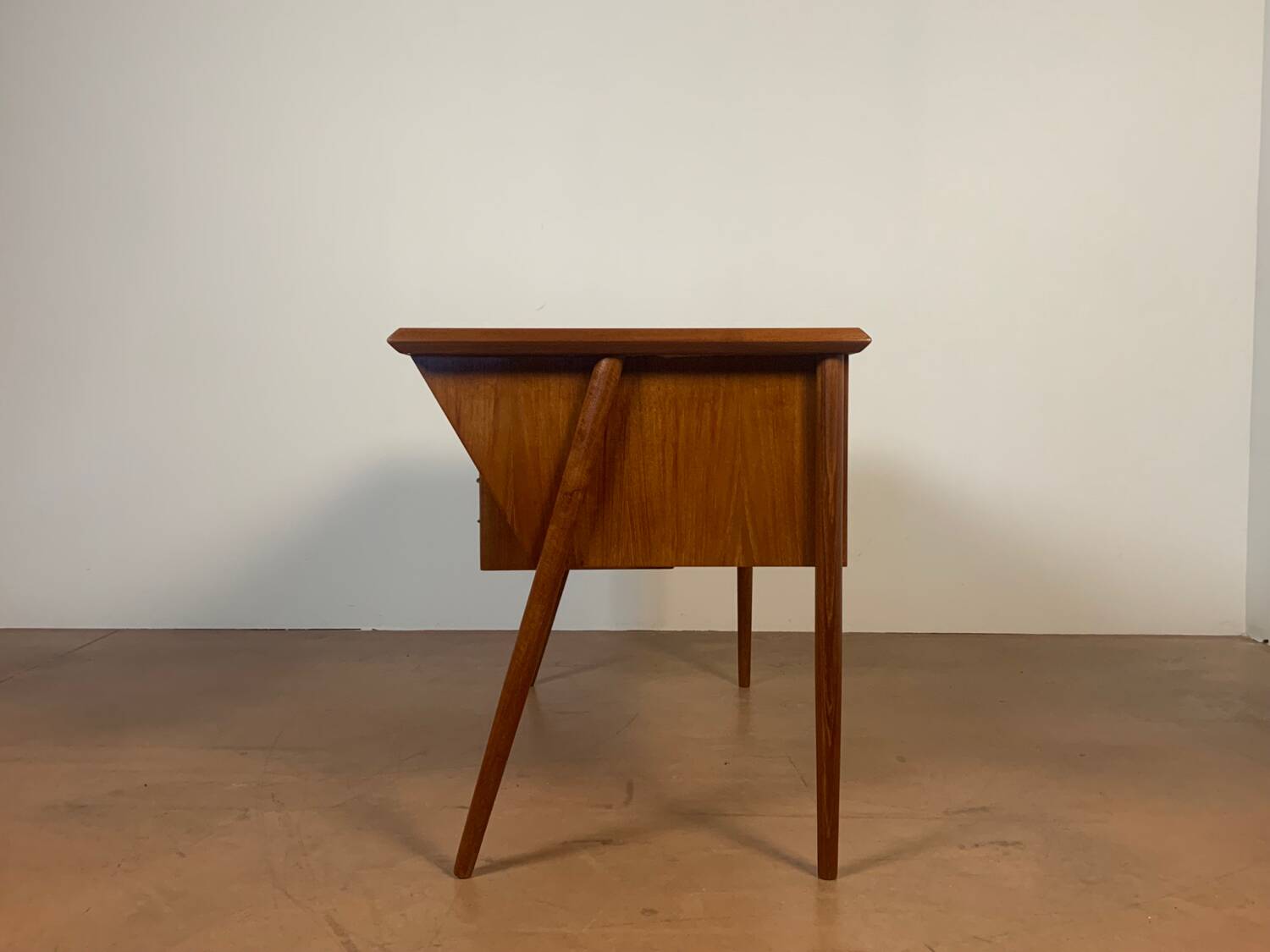 Office Gunnar Nielsen Tibergaard