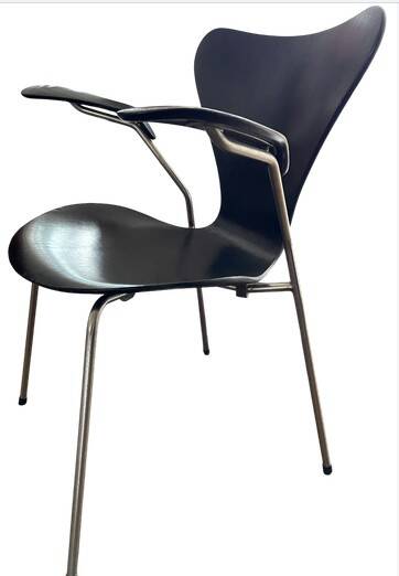 Chair 3207 – Arne Jacobsen for Fritz Hansen, Denmark