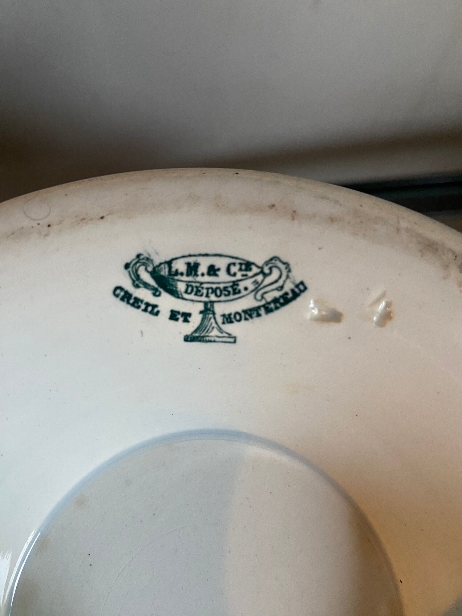 White tureen in earthenware Creil and Montereau nineteenth century
