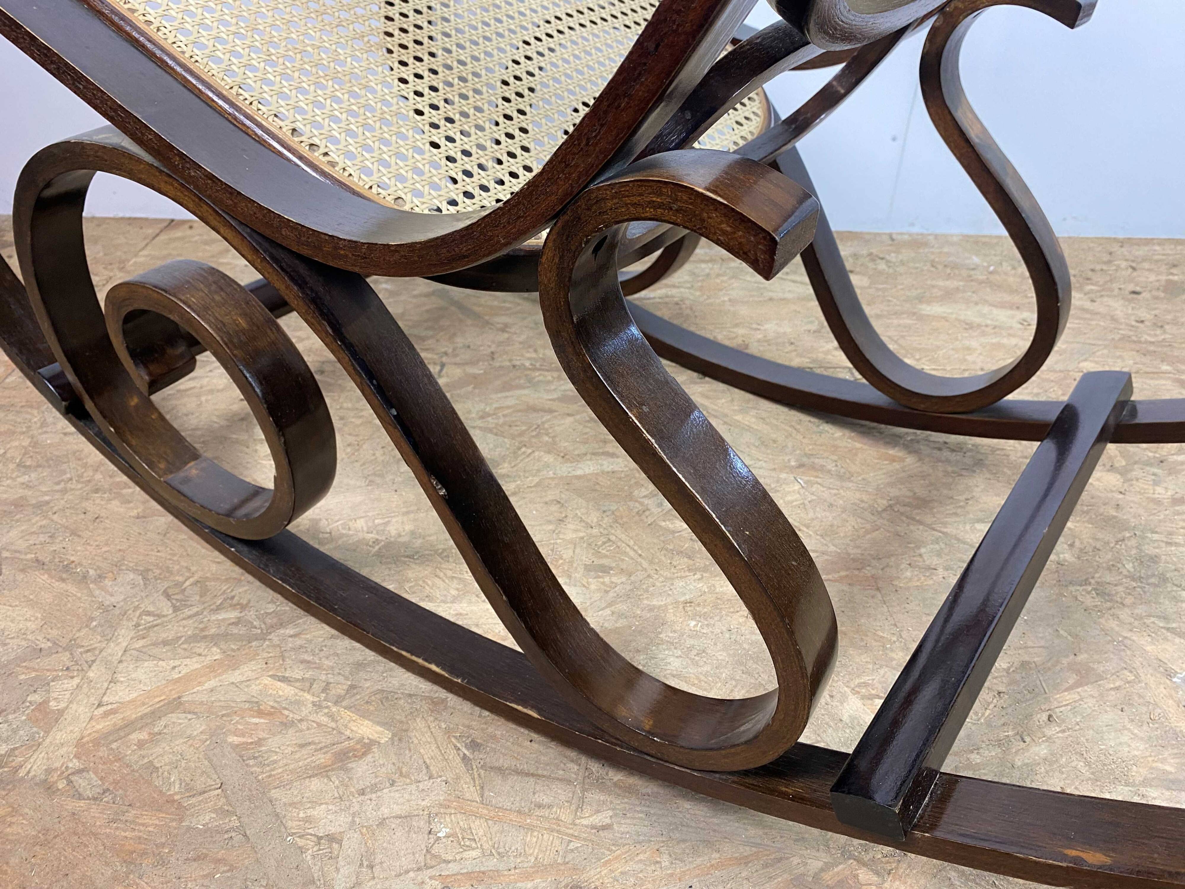 Rocking Chair in wood and canework, vintage 1970s