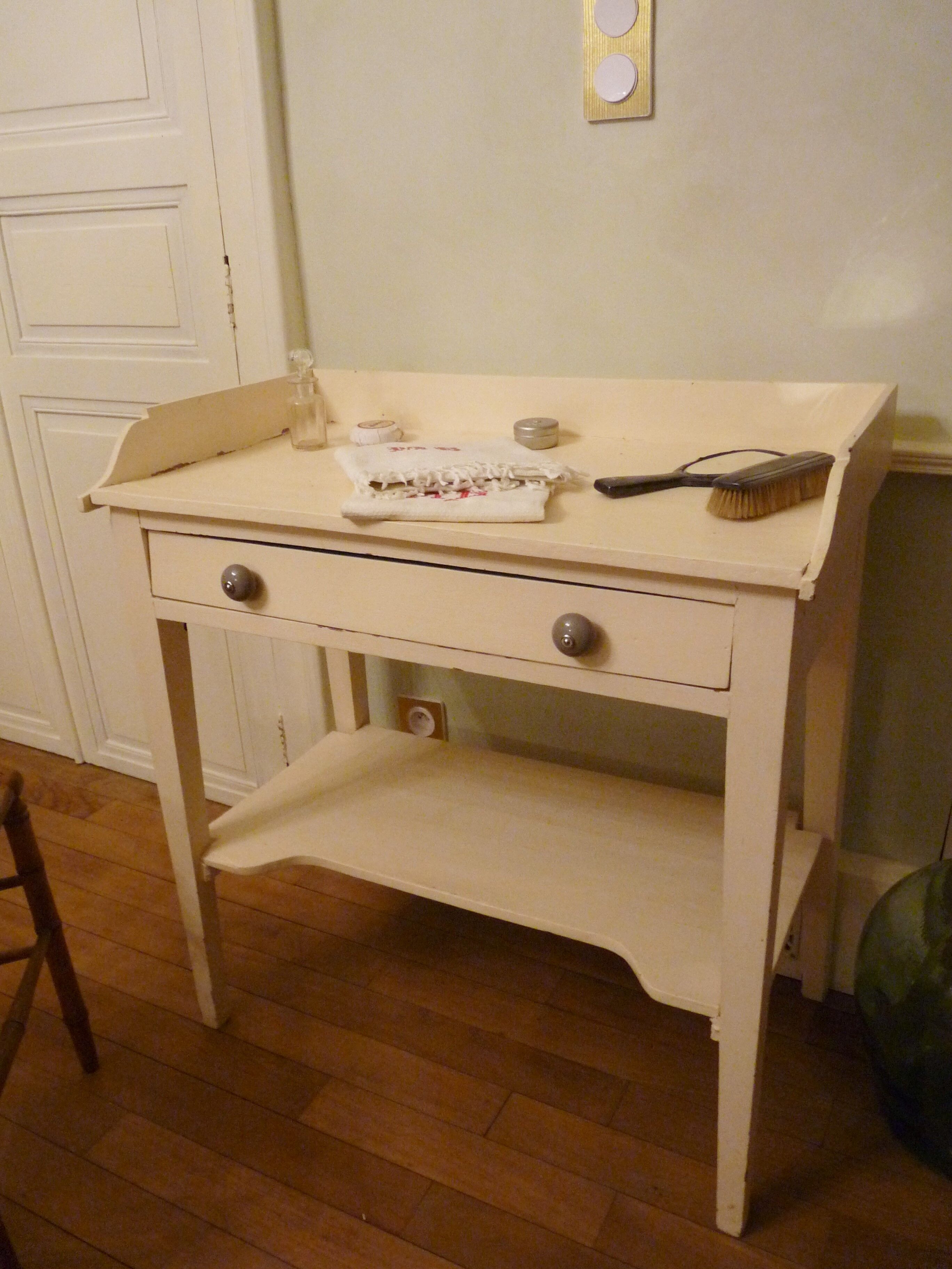 Dressing table / vanity old painted wood