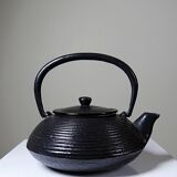 Small vintage Japanese black cast iron teapot 400ml