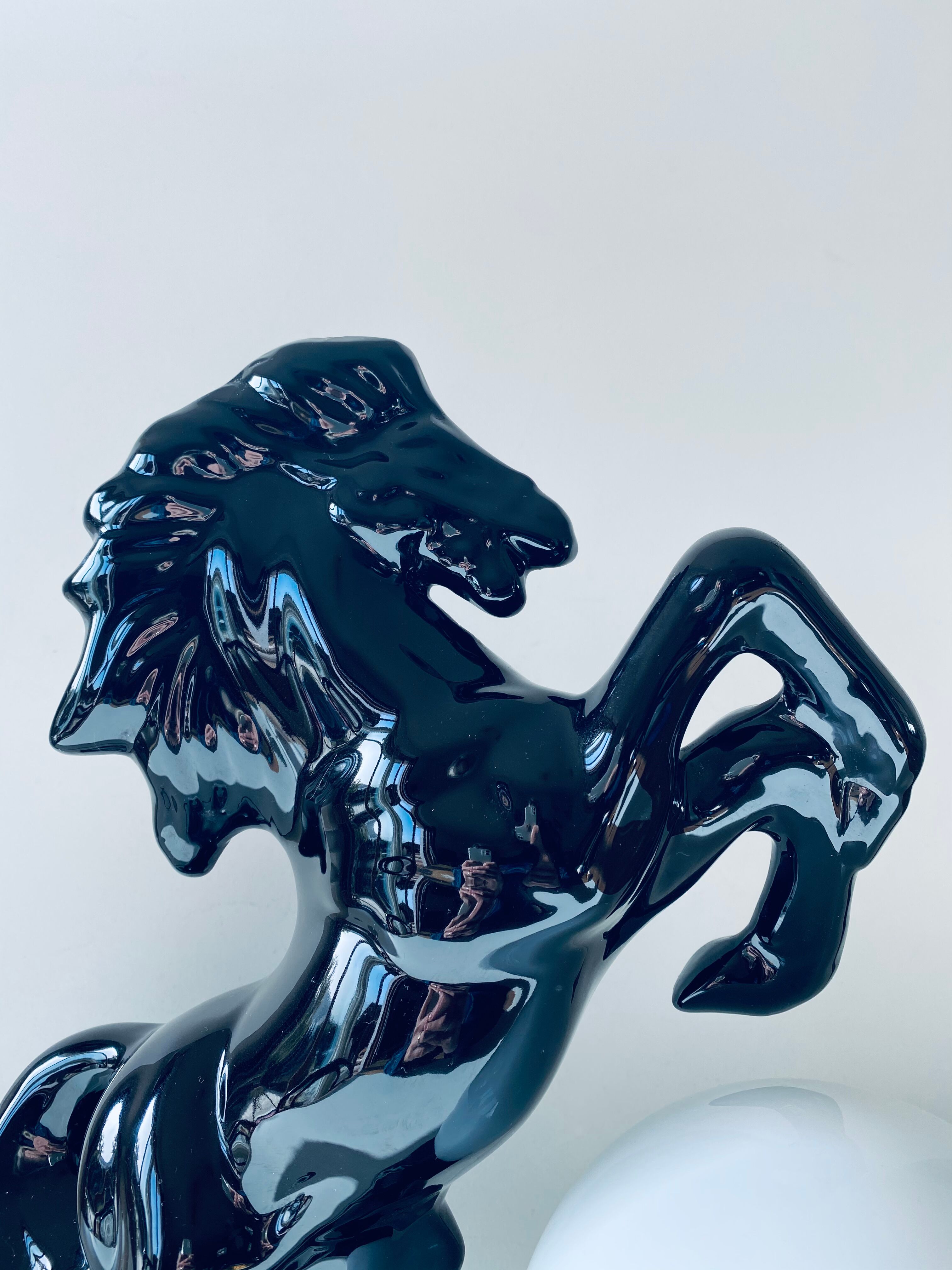 Ceramic and opaline horse lamp