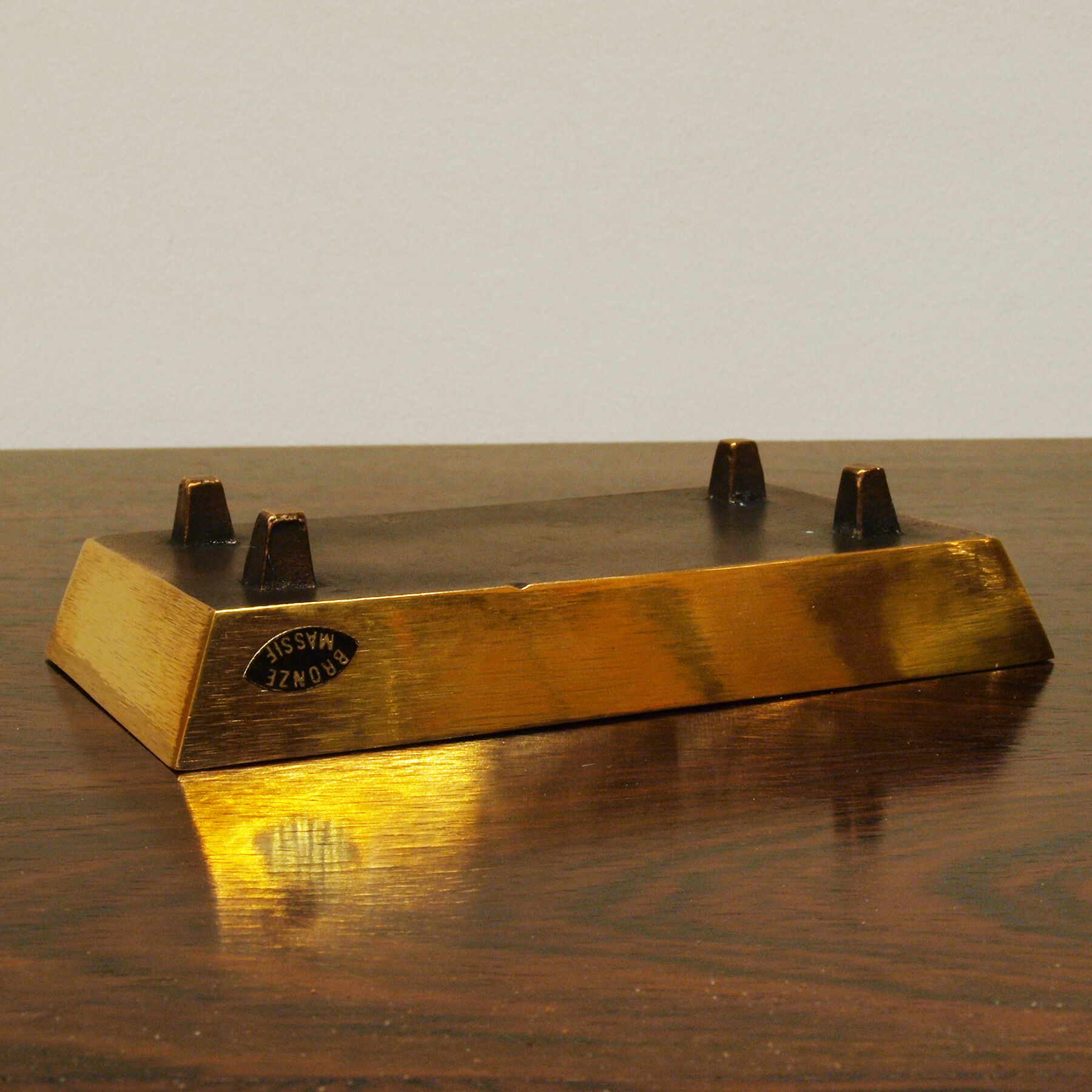 Alfieri Gardone's brutal bronze vacuum-pocket ashtray for Lauterbach