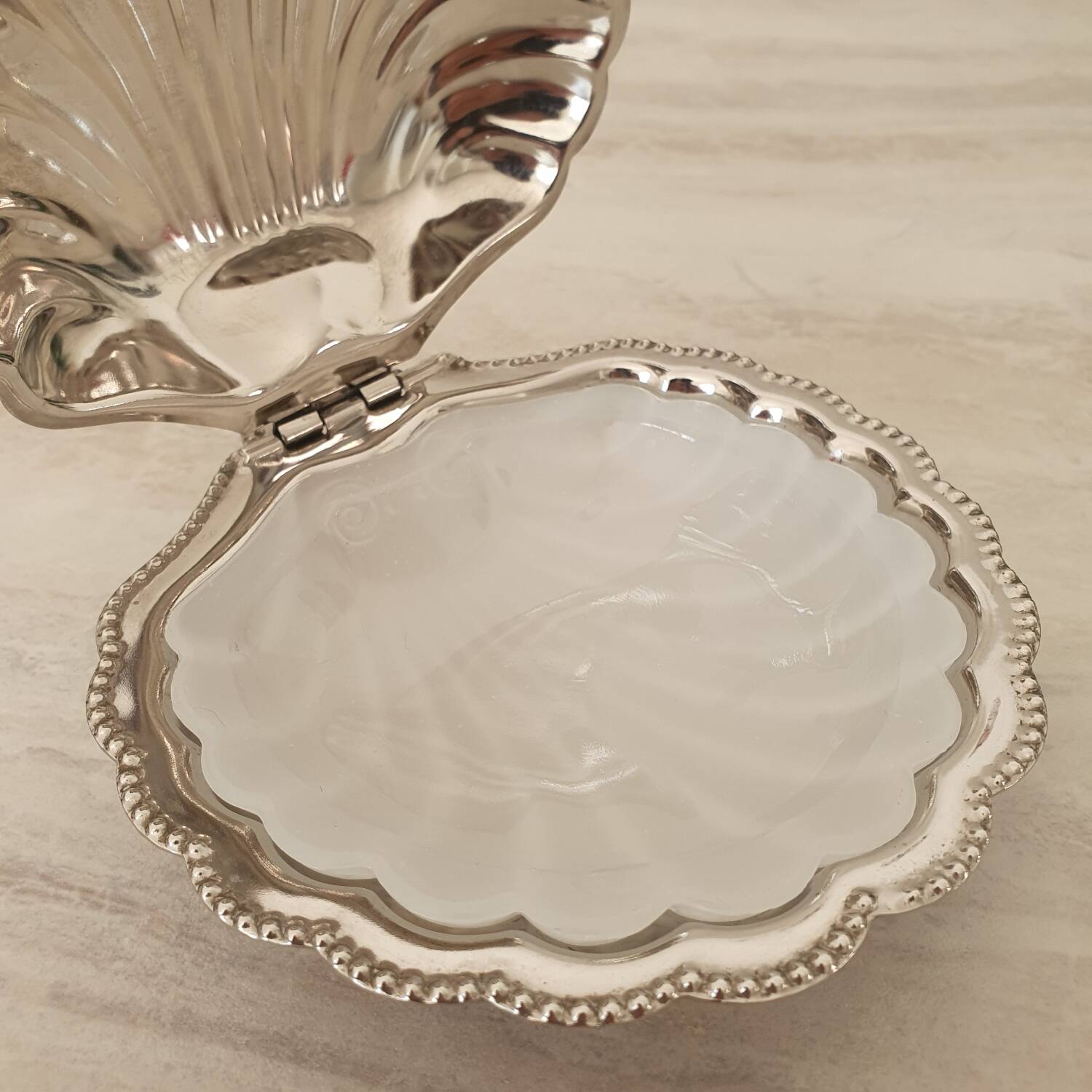 Stainless steel and glass shell butter dish