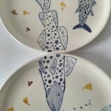 Set of two large ceramic plates – fish "head to tail" design