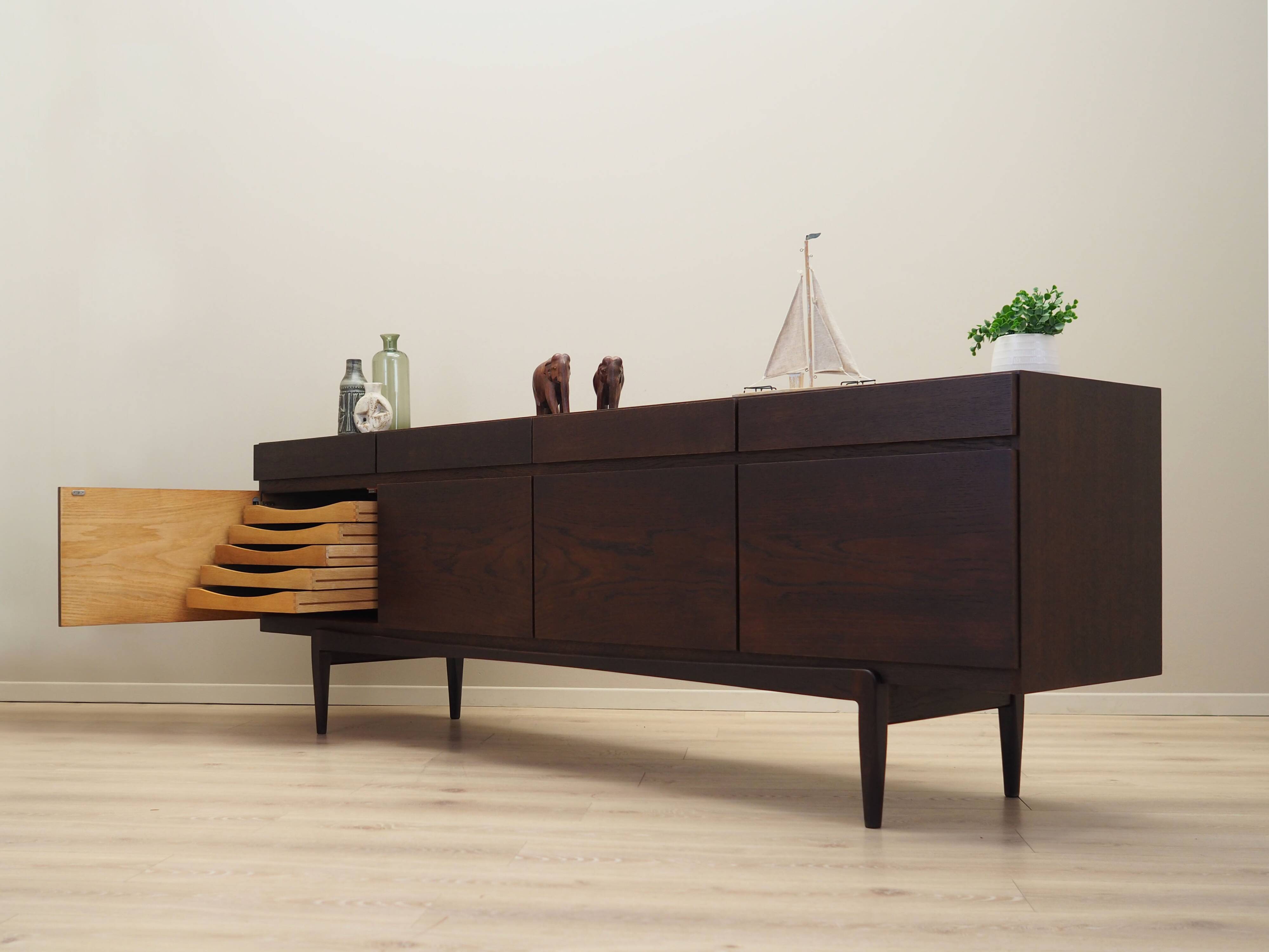 Oak sideboard, Danish design, 1970s, designer: Ib Kofod Larsen, manufacturer: Faarup Møbelfabrik