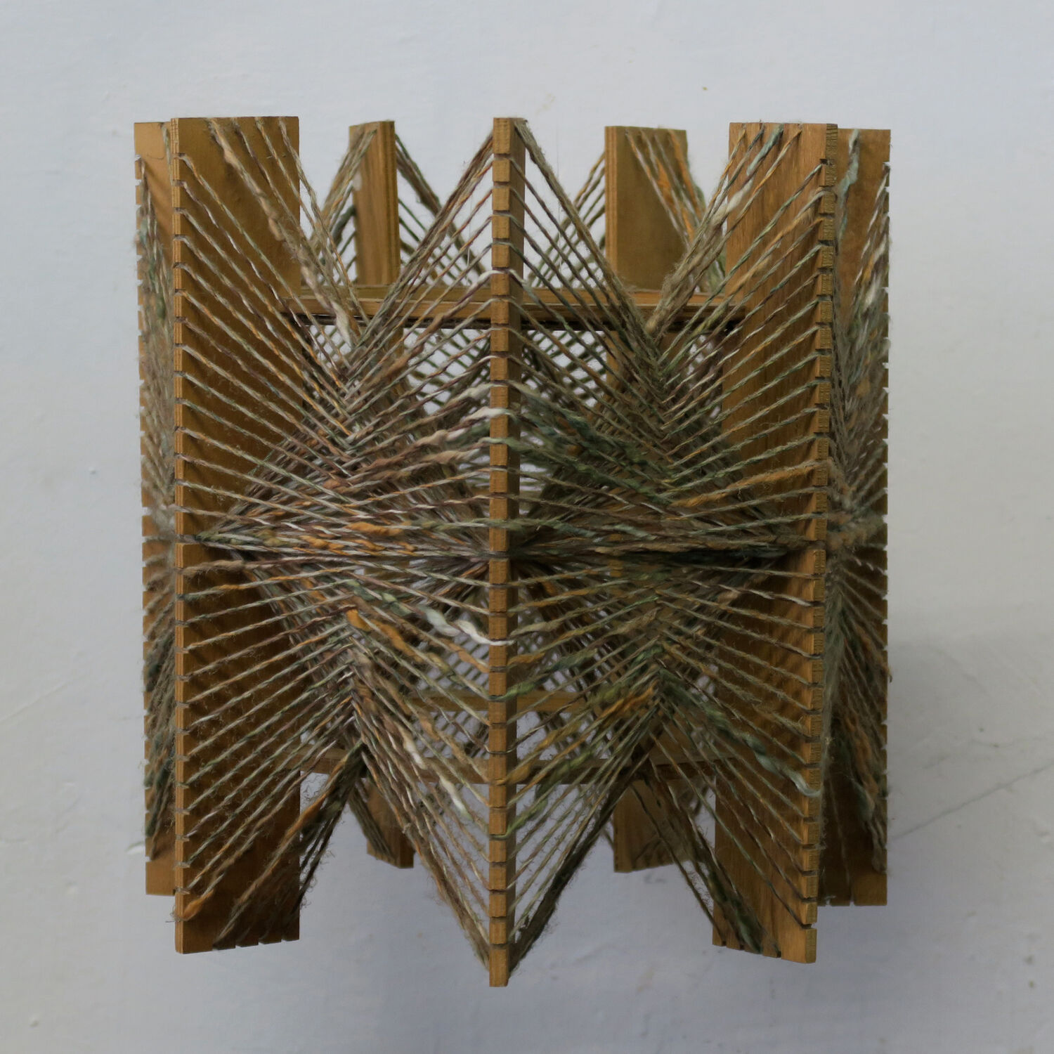 Day offal in braided wool