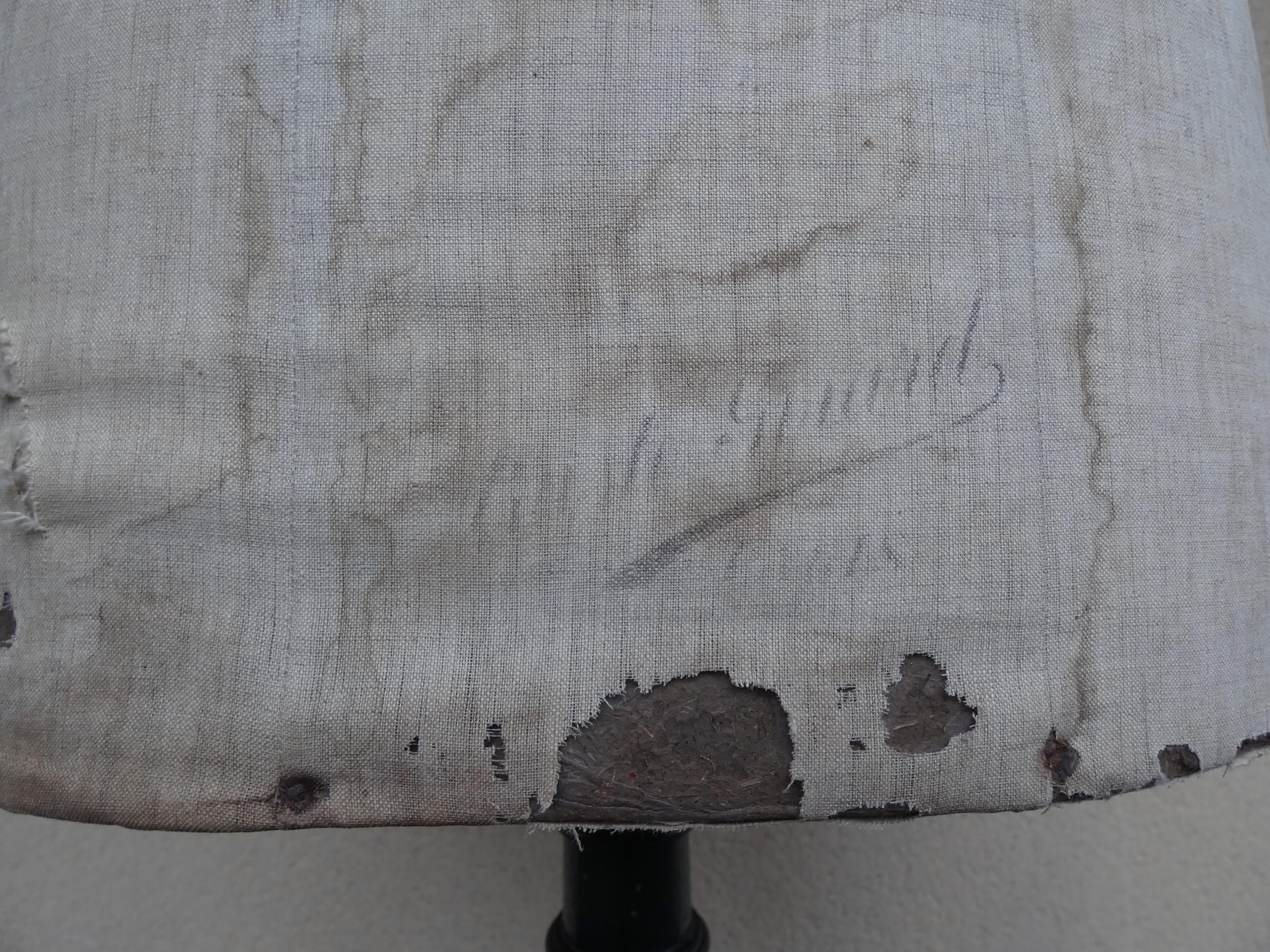 Former female sewing model t42