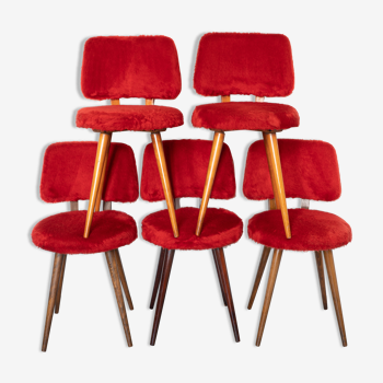 Lot de 5 chaises en bois avec moumoute Pelfran rouge