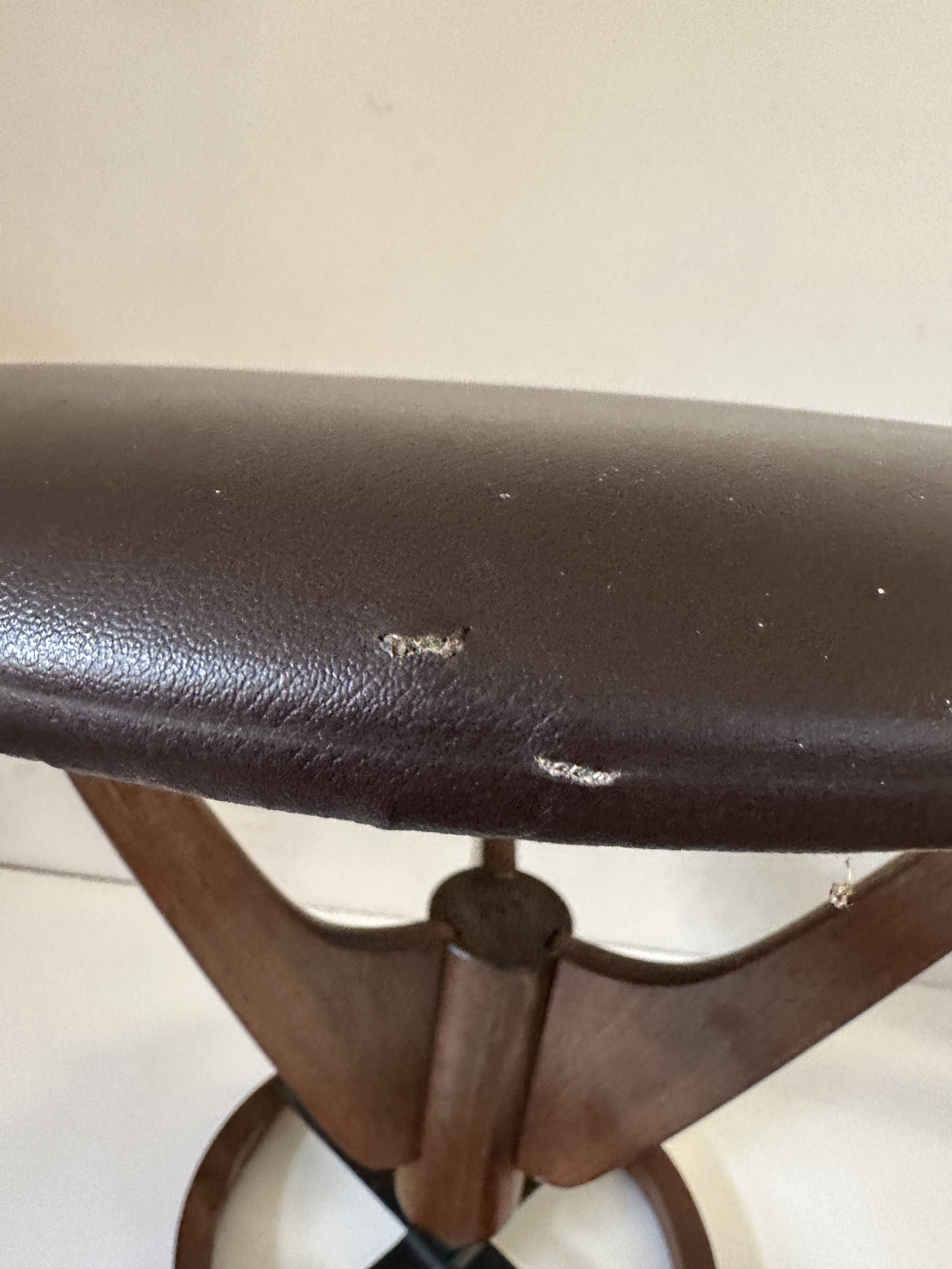 Vintage 60s tripod oak stool