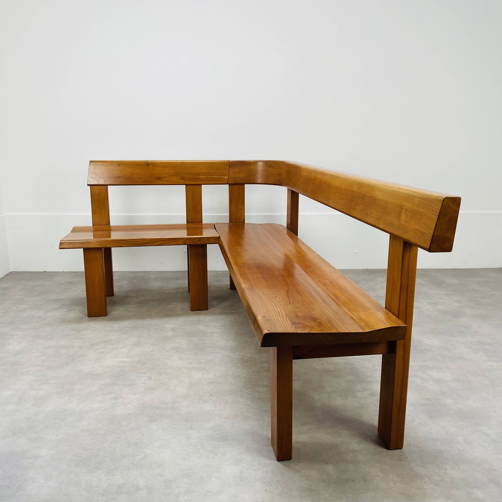 Banc d’angle Pierre Chapo S35 en orme