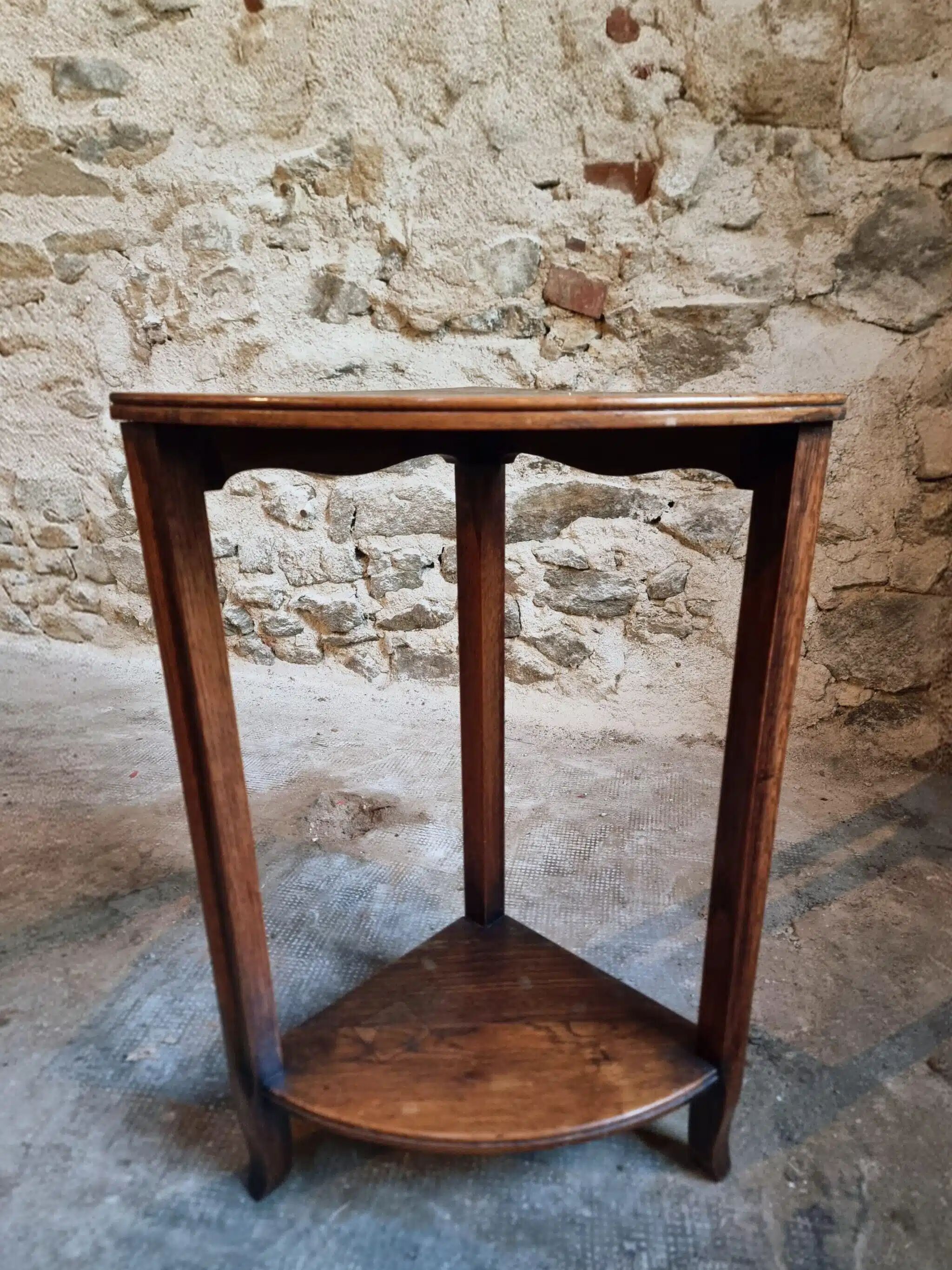 Vintage oak nesting tables set, round coffee table from the 1960s with two integrated side tables.