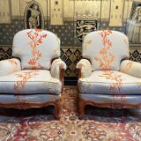 Paire de fauteuils bergères de style Louis XV