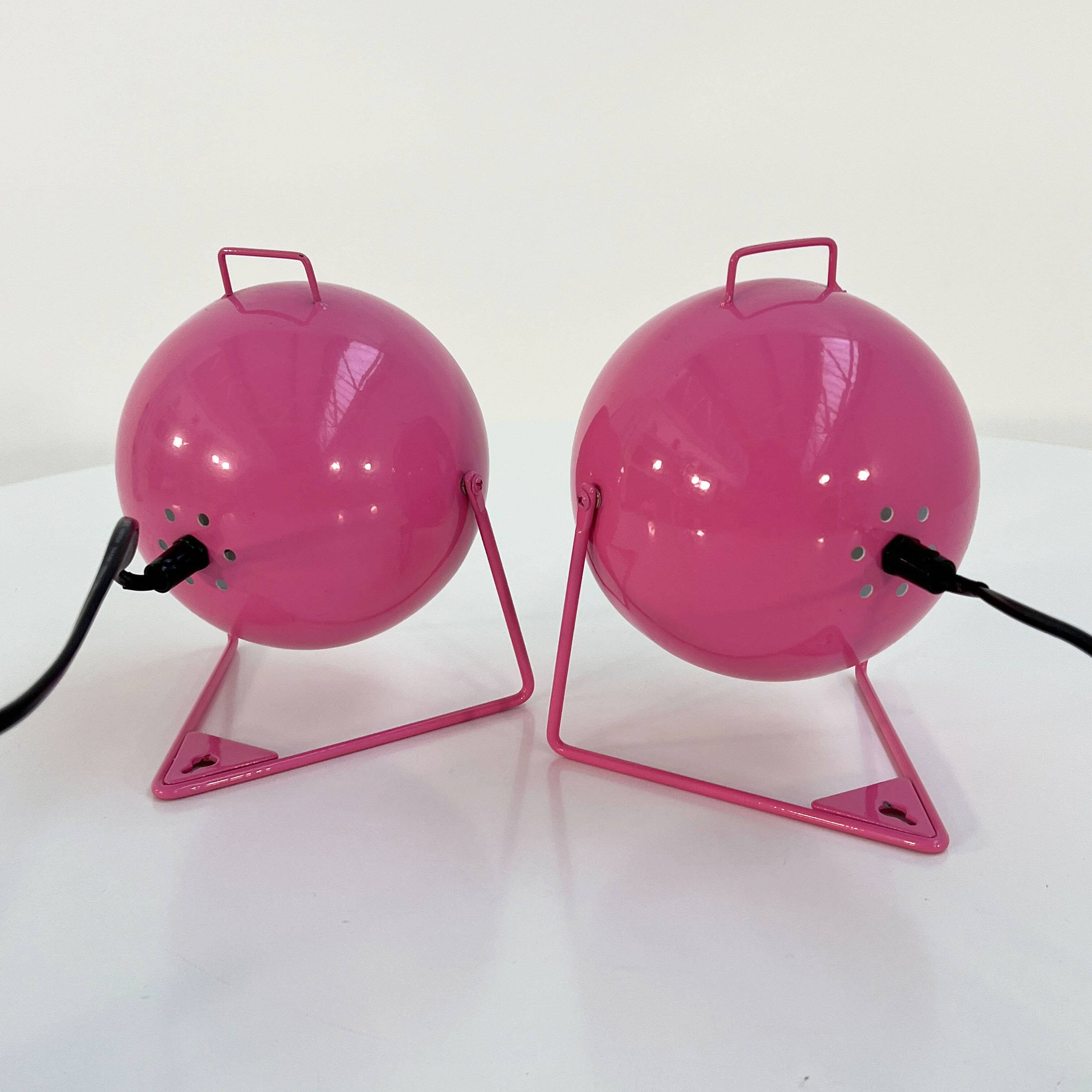 Paire de lampes de chevets ou murales roses, 1970