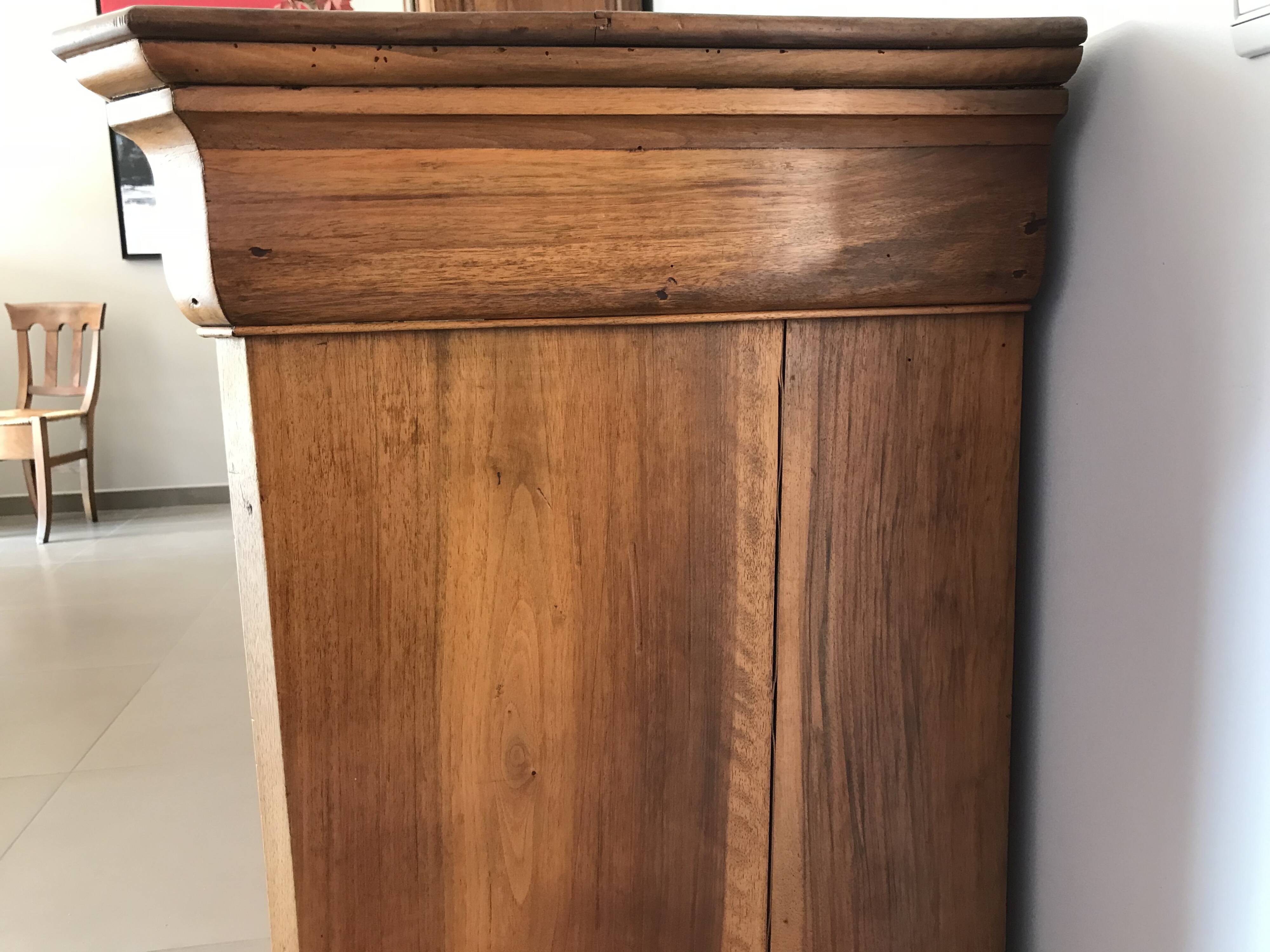 Commode louis philippe en noyer