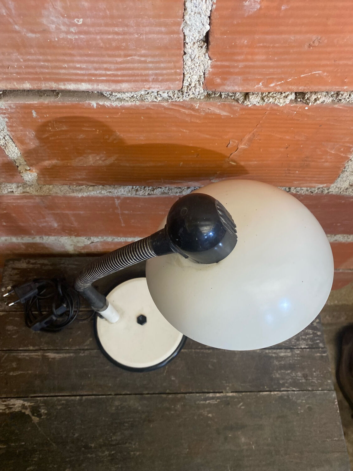 Vintage Aluminium Desk Flexo Lamp ALUMINOR White Metal + Aluminium Globe