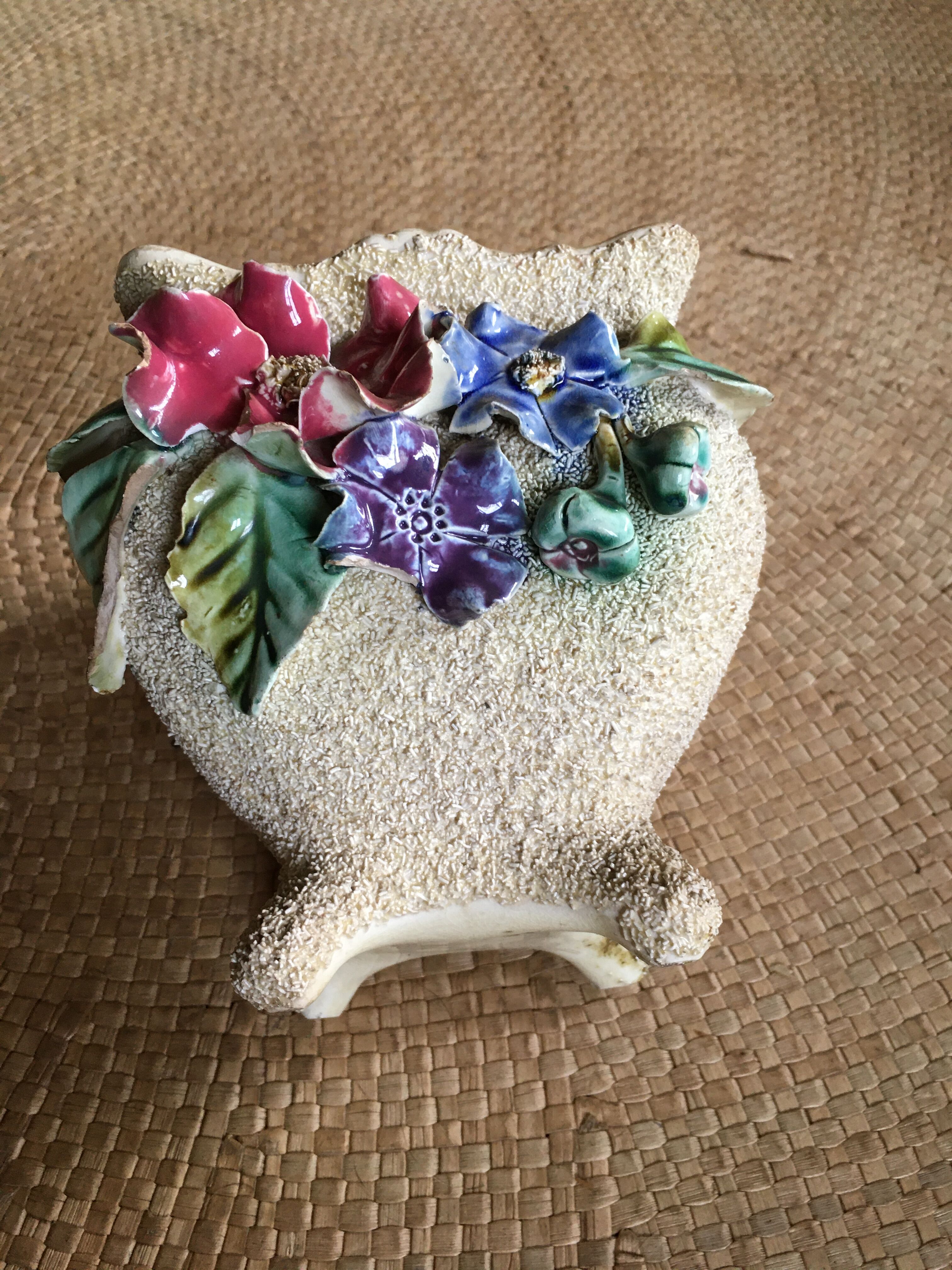 Cache pot in dabbling