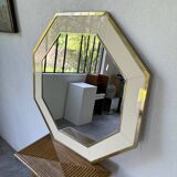 Octagonal mirror in white lacquer with brass surround