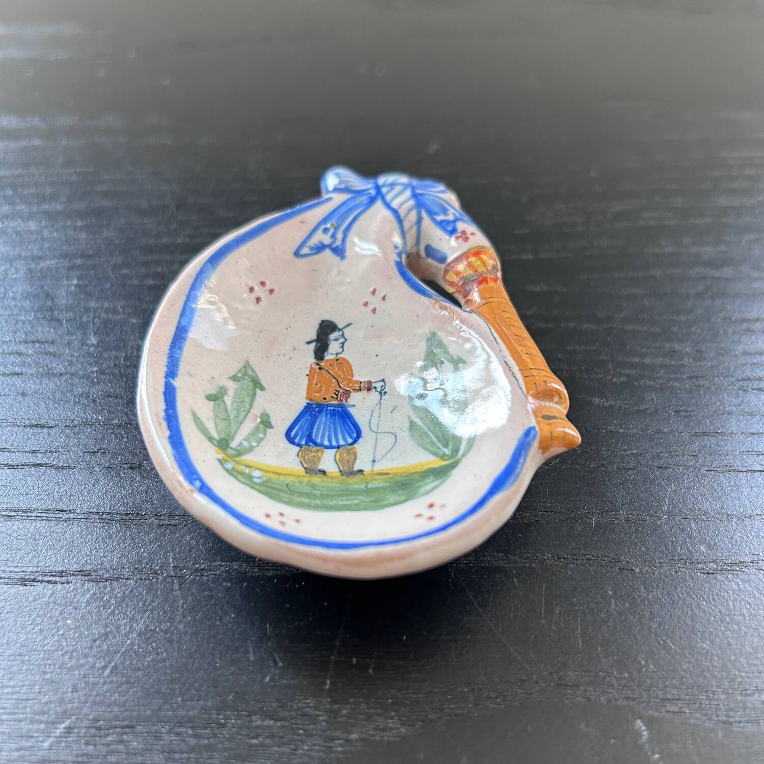 Old Henriot Quimper pocket emptier