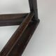 Tabouret tripode en bois ancien pour couteliers, bijoutiers et ouvriers