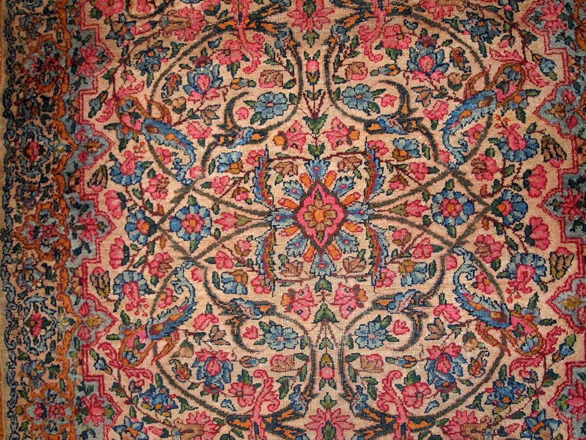 Handmade antique Persian Kerman rug 97cm x 149cm 1920s - 1B158