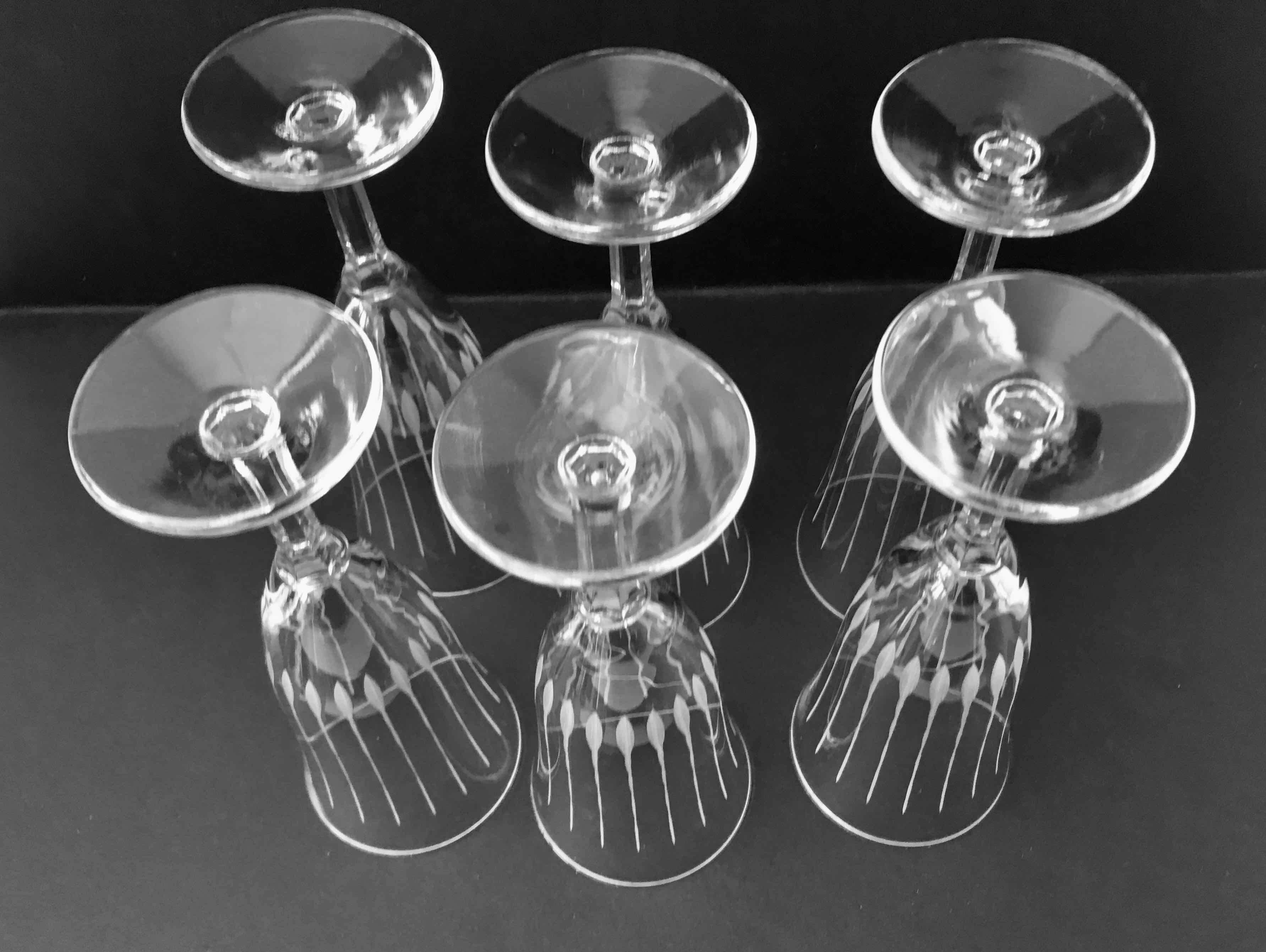 6 chiseled glass champagne flutes