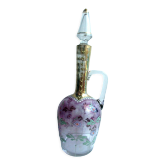 Carafe aiguière Art Nouveau, verre doré et violine émaillé de marguerites