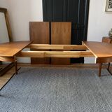 Table ronde extensible en bois de teck Scandinave signée, Danemark 1960