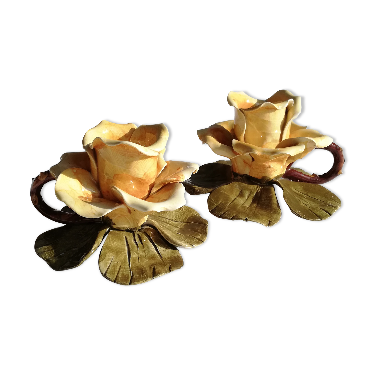 Pair candlesticks dabbling