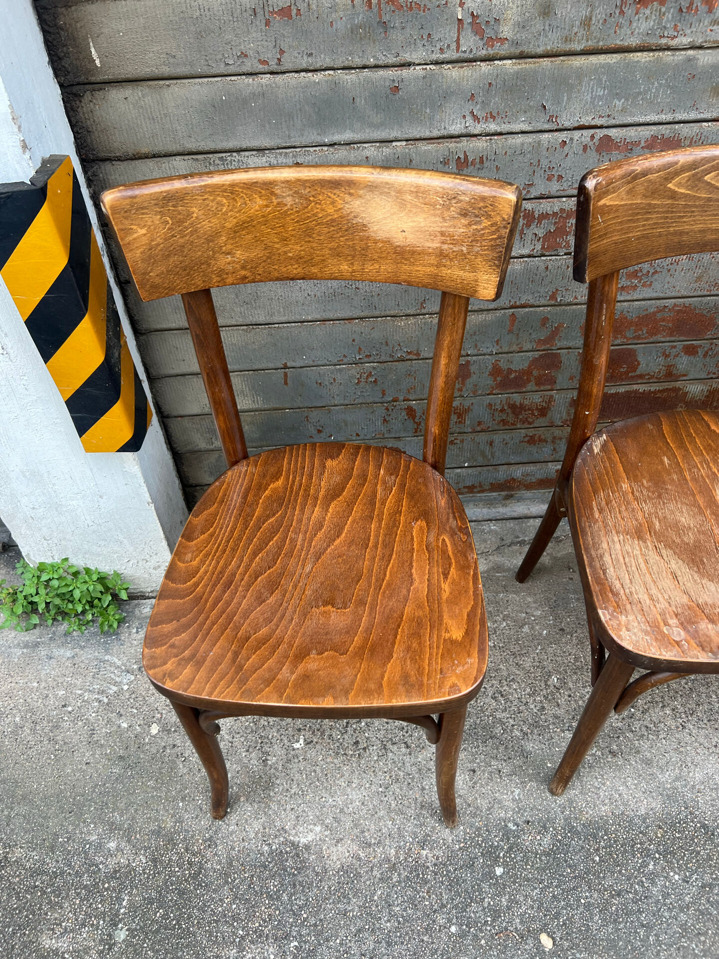 (Lot) 5 chaises bistrot bois